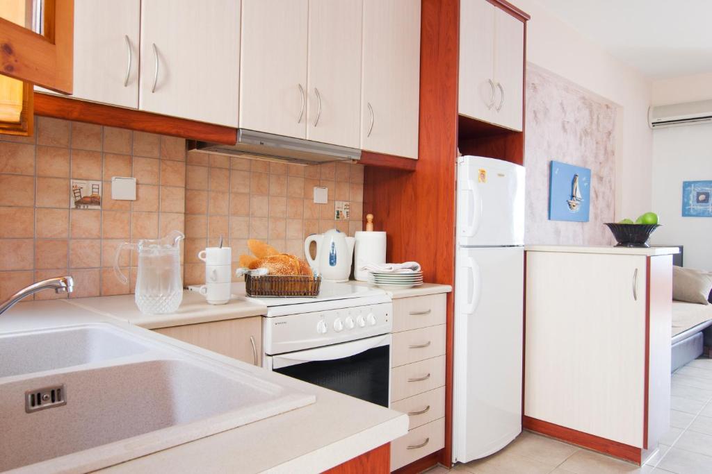 Alkyoni Apartments آغيوس نيكولاوس الغرفة الصورة