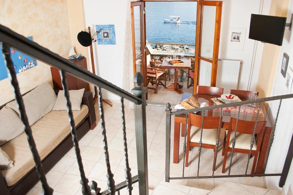 Alkyoni Apartments آغيوس نيكولاوس الغرفة الصورة